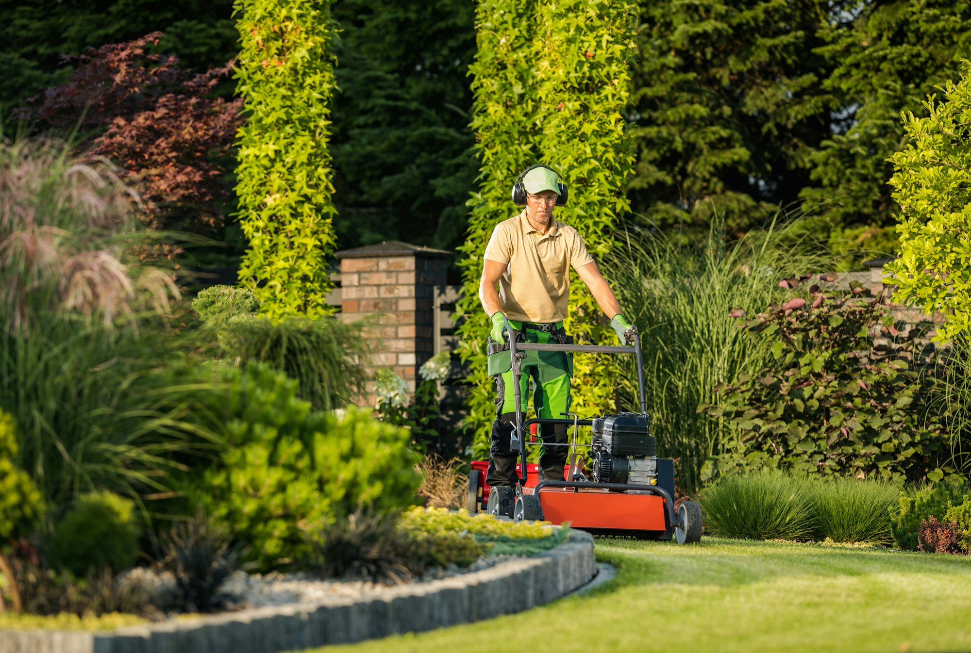 Garden Lawn Maintenance